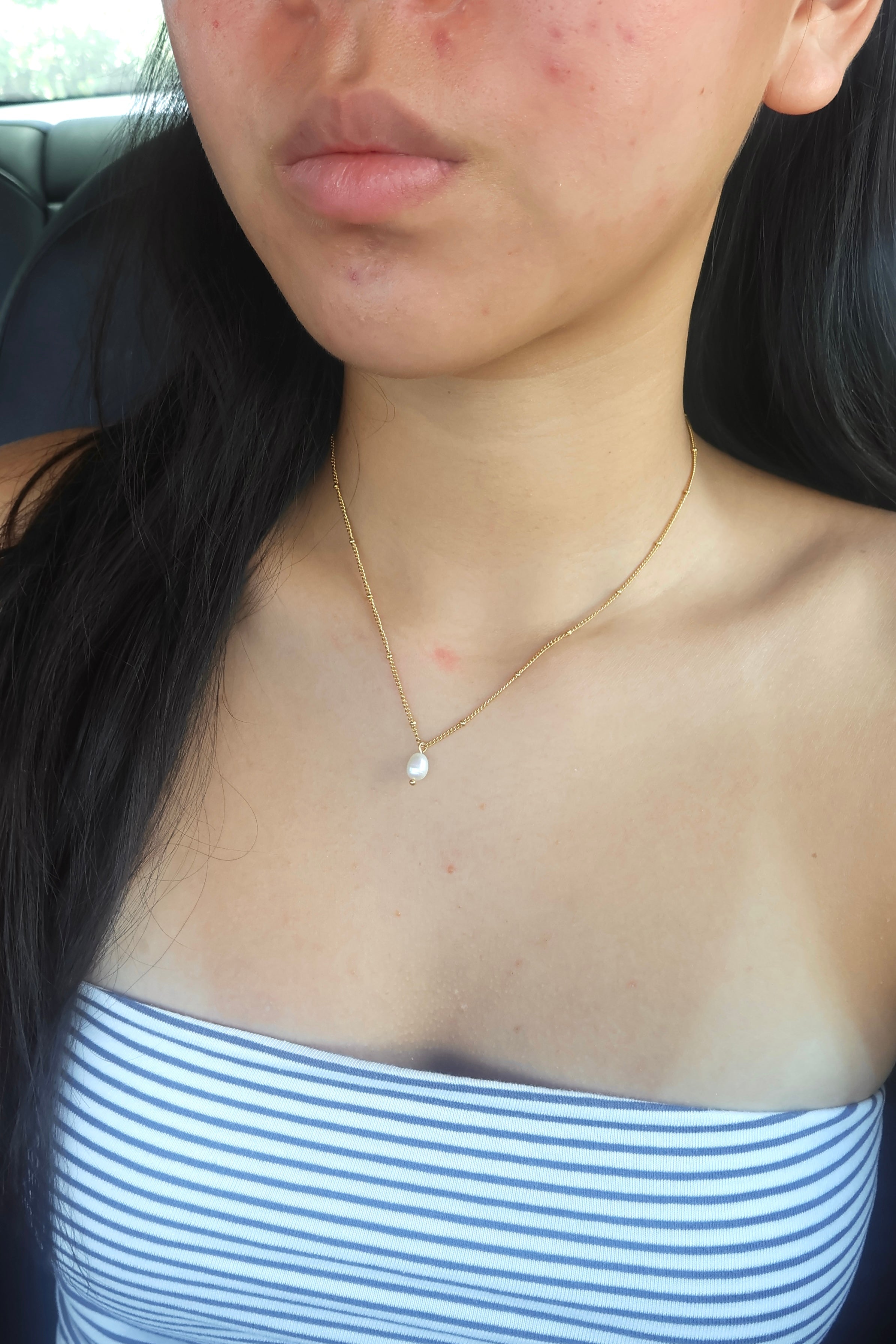 Dangling Pearl Necklace