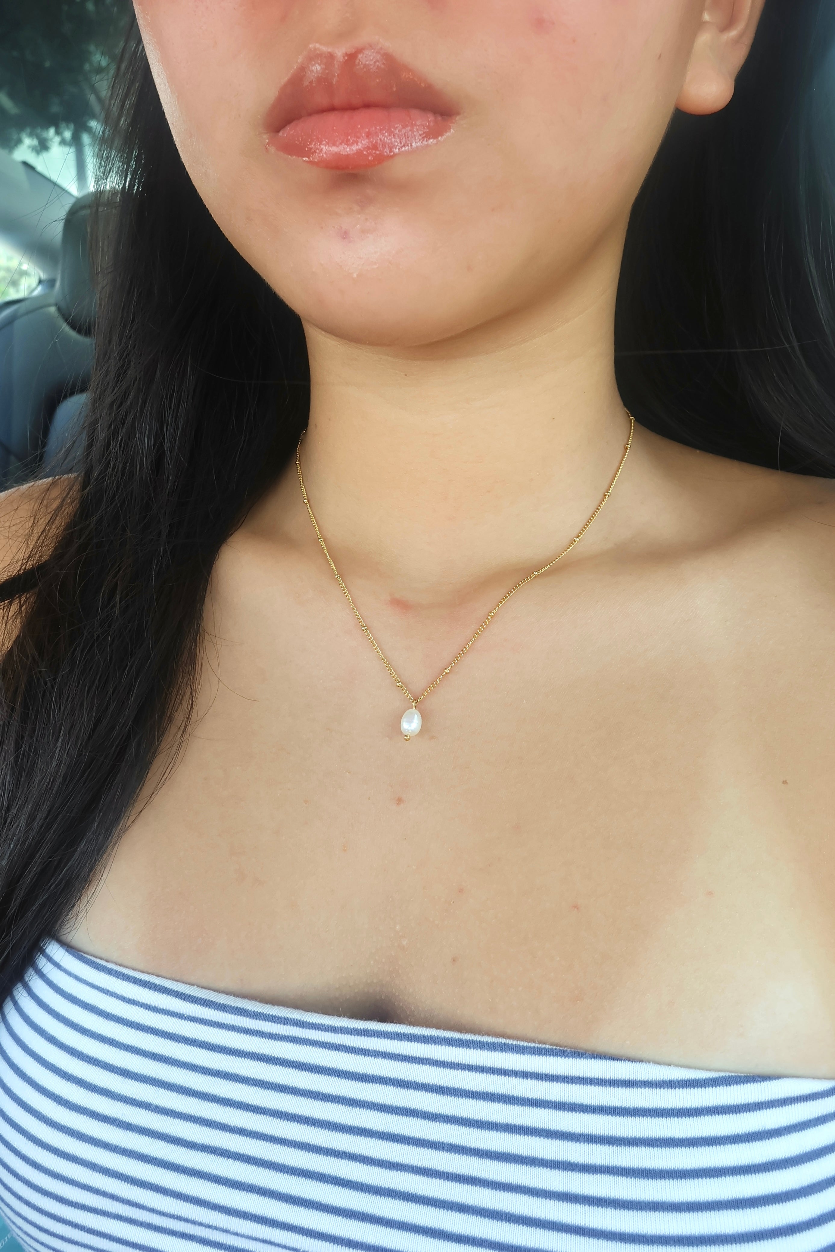 Dangling Pearl Necklace