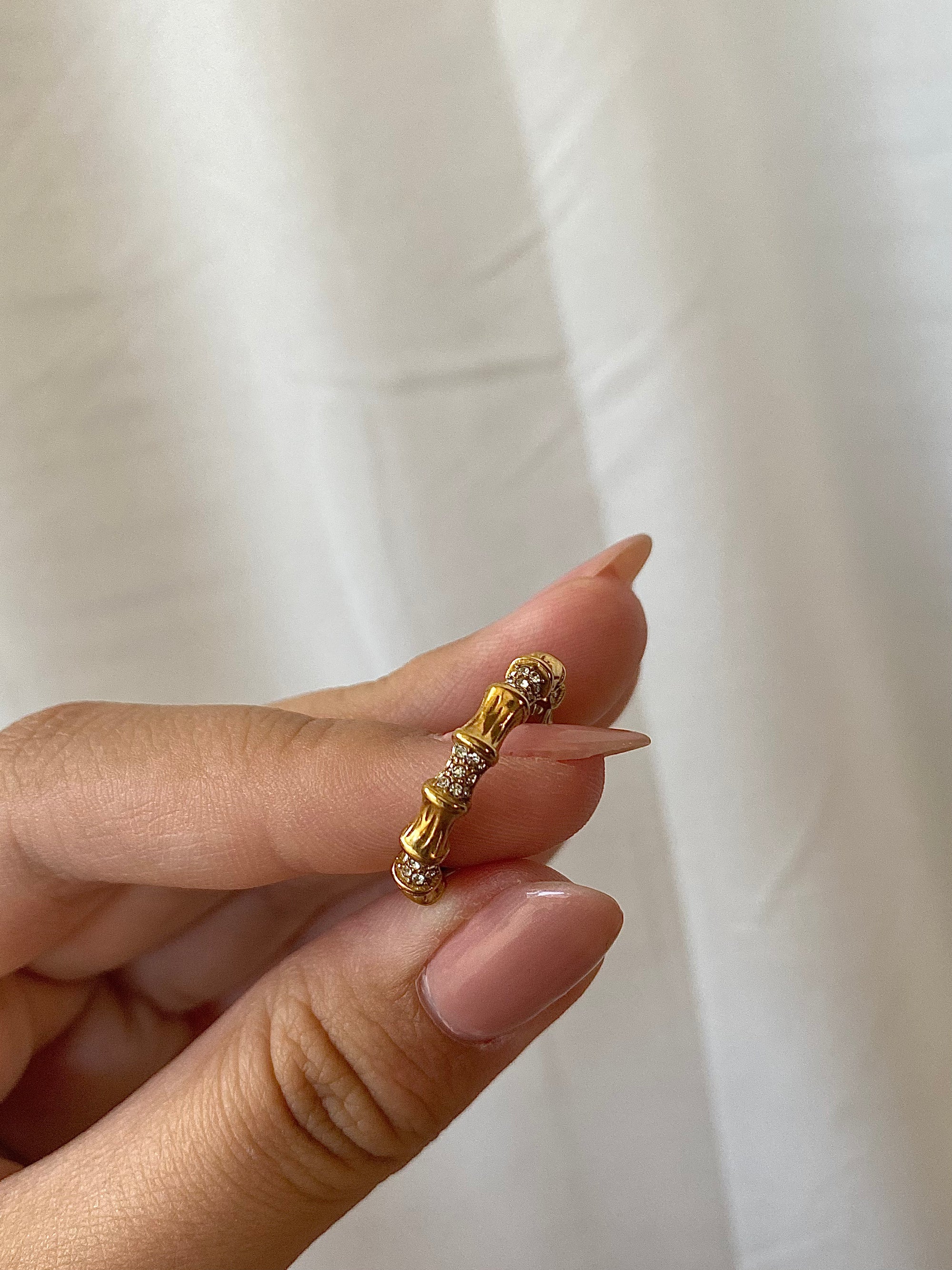 Dia Ring